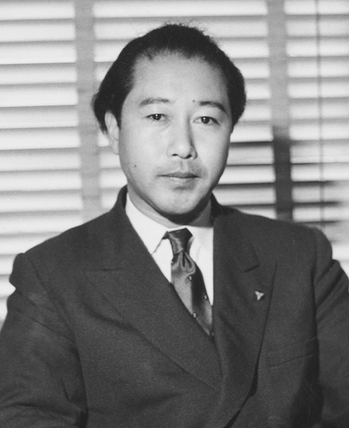 Yoshikazu Mano